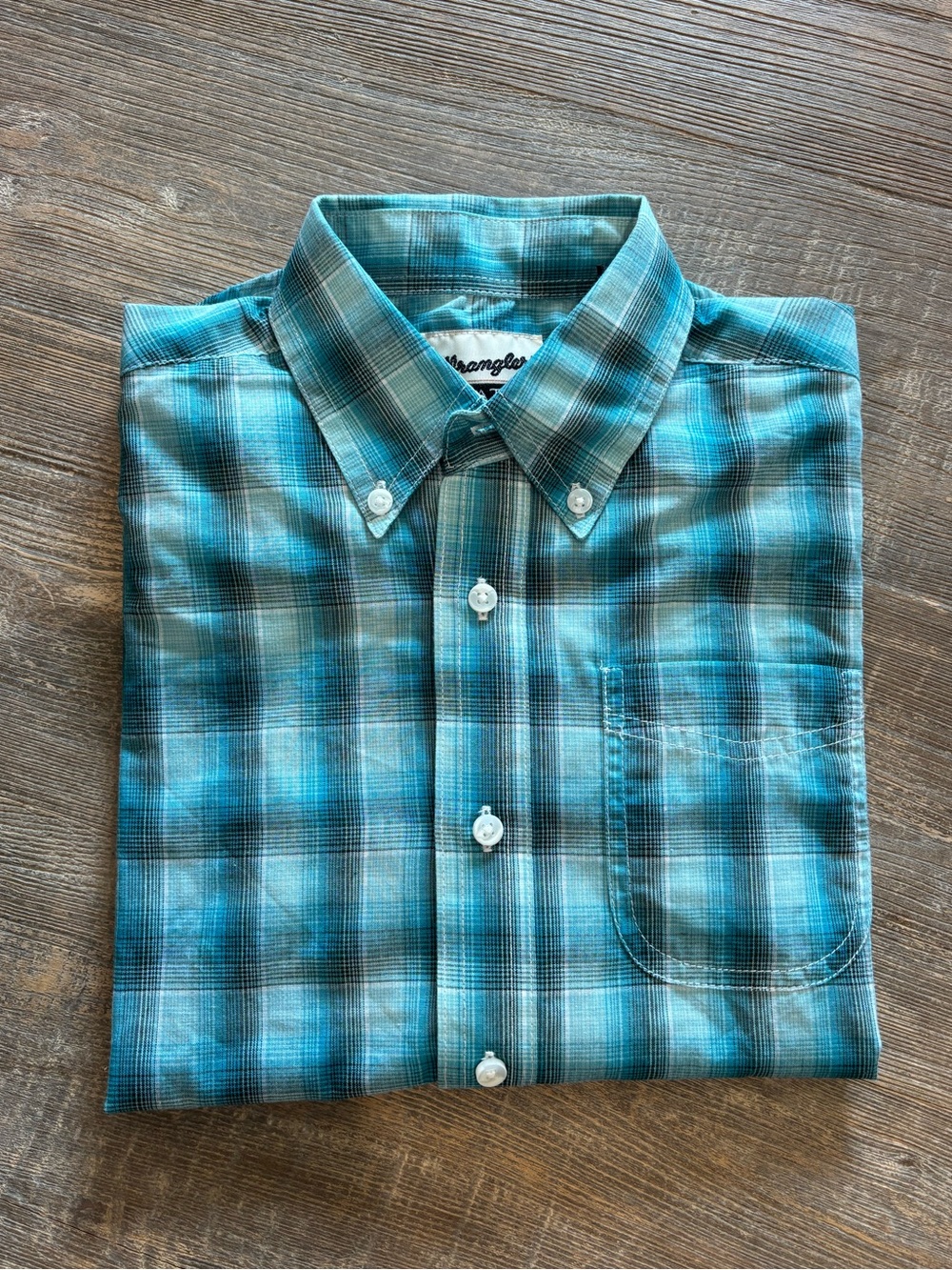 Boys Wrangler Plaid Button Shirt - Size M